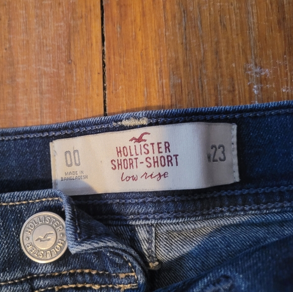 Hollister Shorts - Picture 3 of 3